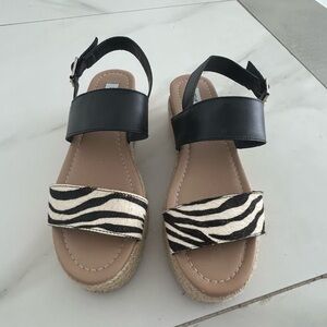 Steve Madden Black and Zebra Print Sandals